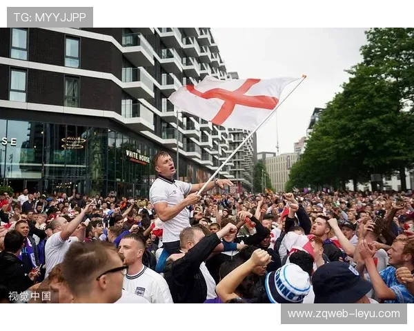 德国球迷热情不减，传统助威文化焕发新活力